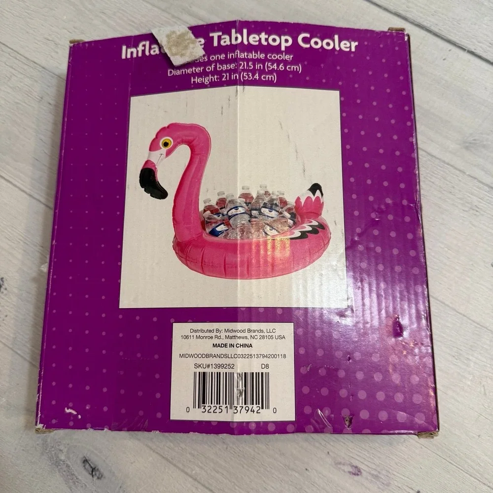Inflatable‎ tabletop flamingo cooler